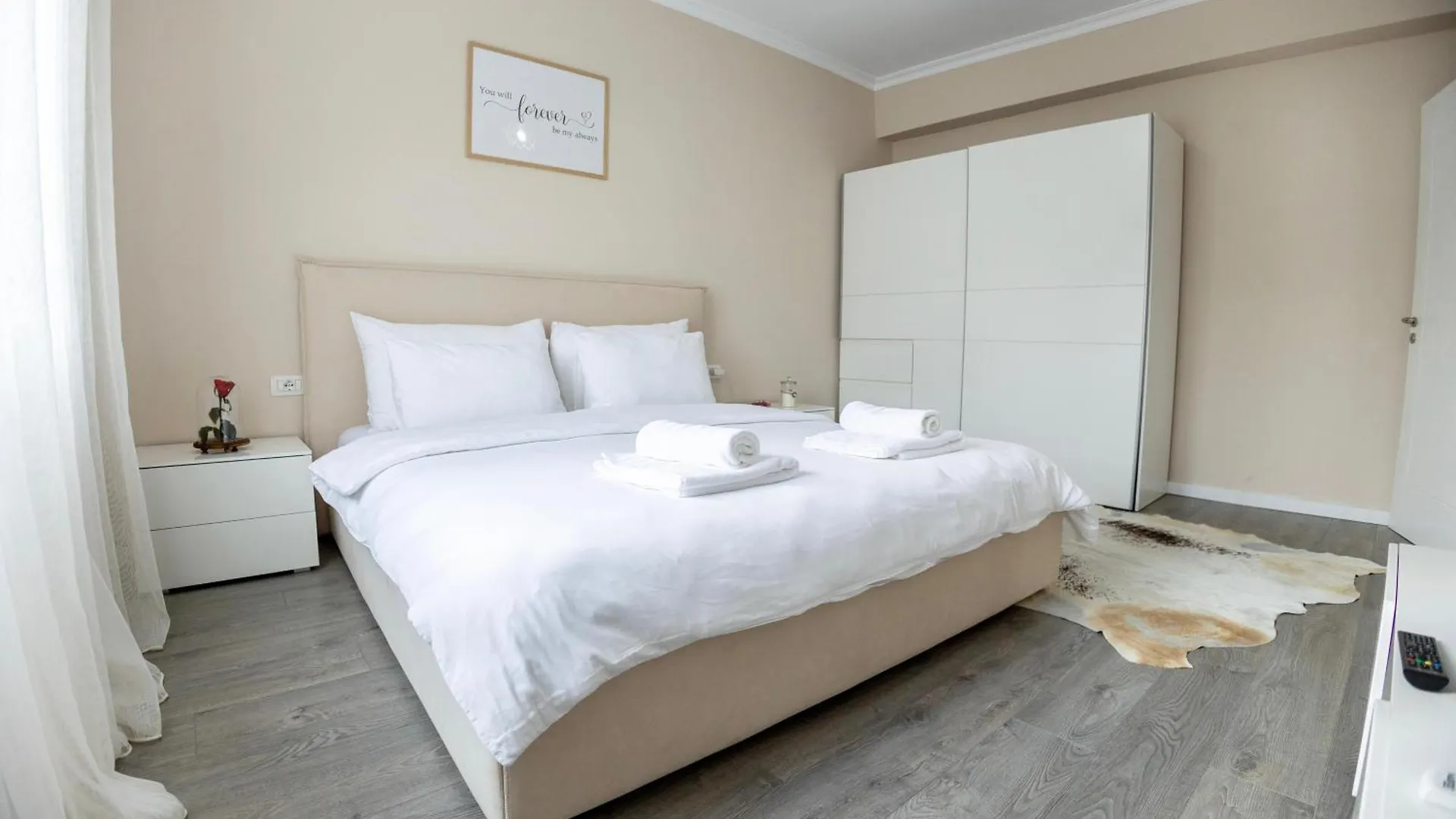 Cozy Flat Near Air Albania Stadium 1 contacts