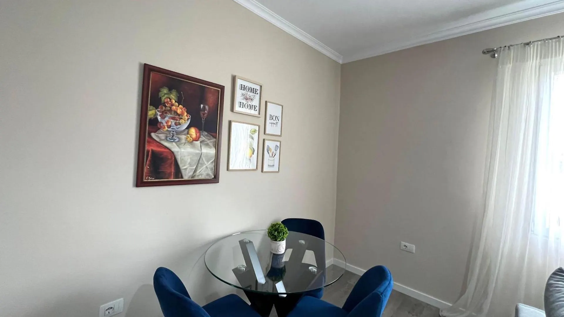 Apartment Cozy Flat Near Air Albania Stadium 1 Tirana